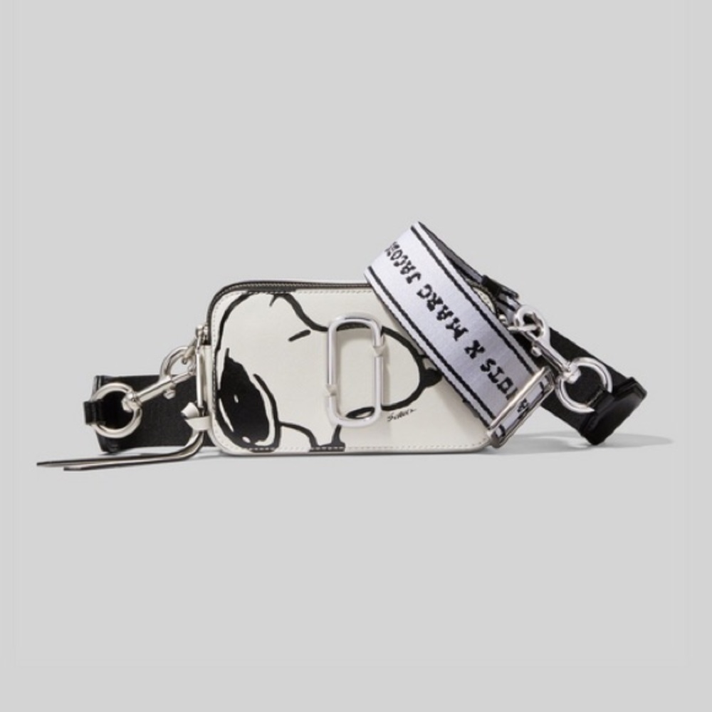 Brand New Marc Jacobs X Snoopy Snapshot bag